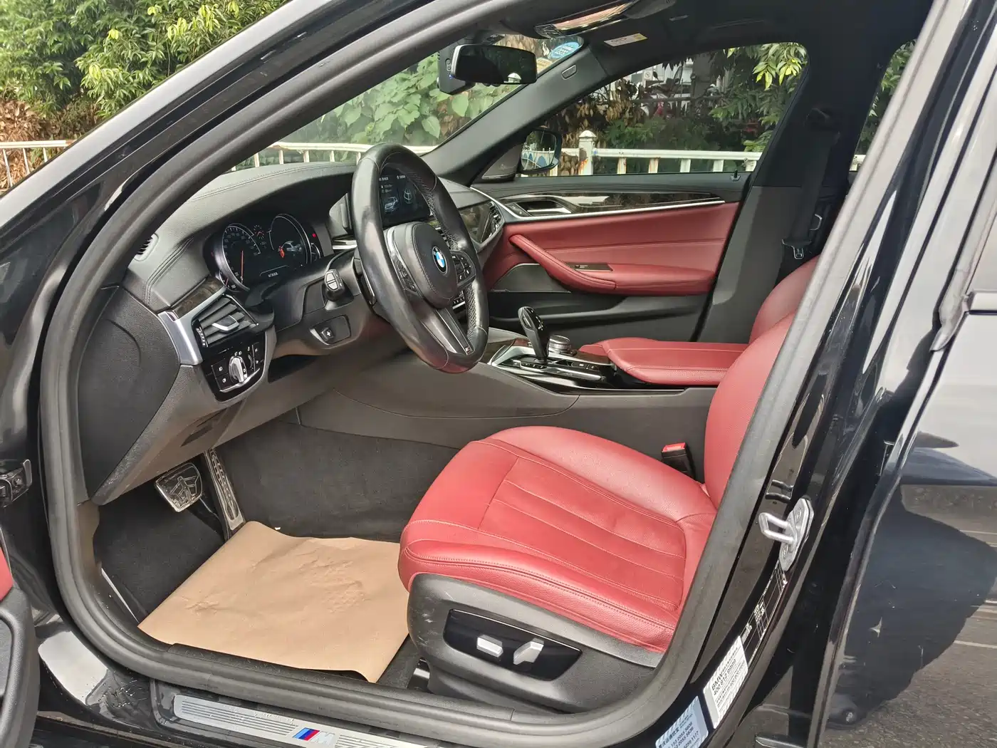 BMW 5 Series 2018 Facelift 530Li Exclusive M Sport Package фото 4