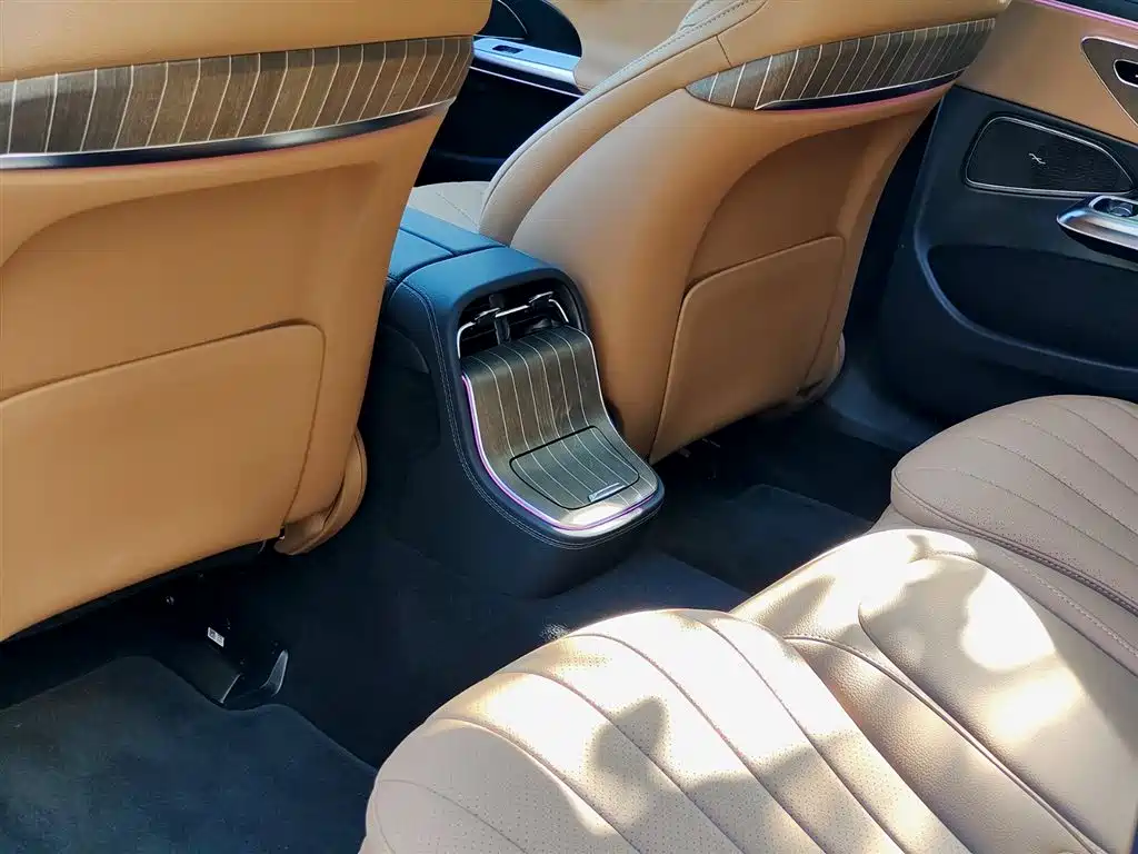 Mercedes-Benz E-Class 2025 E 300 L Fashion фото 9