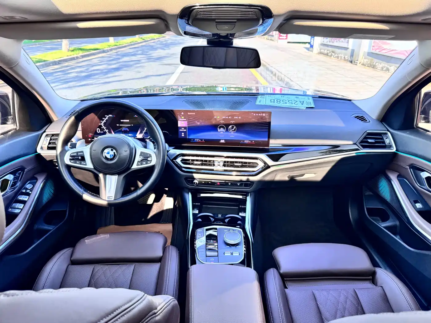 BMW 3 Series 2023 320Li M Sport Package фото 14