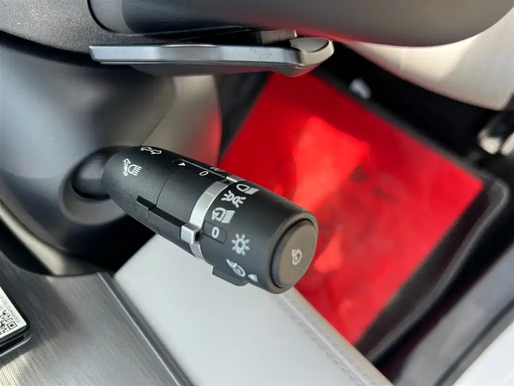 BYD Hai Bao 05 DM-i 2025 DM-i Smart Driving Edition 120KM Flagship фото 9