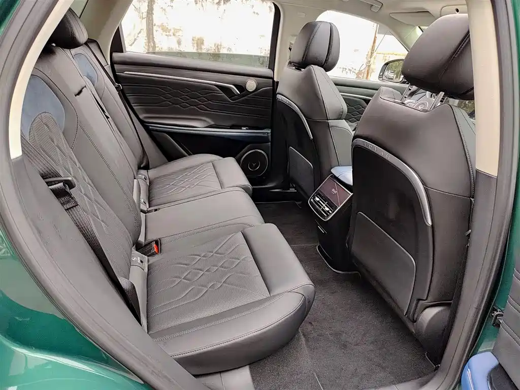 Voyah Auto VOYAH FREE 2024 Ultra Long Range Intelligent Driving Edition фото 11