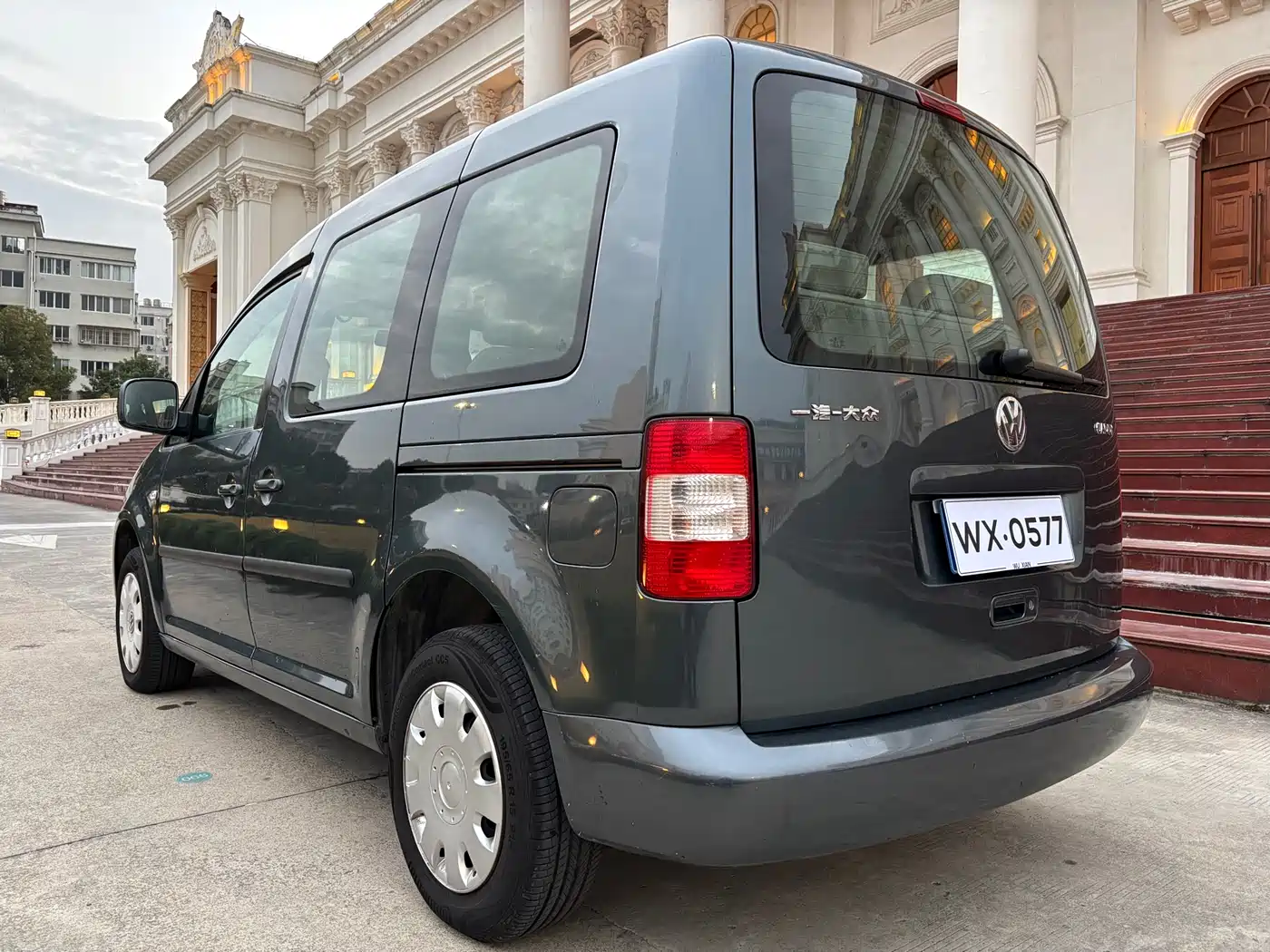 Volkswagen Caddy 2005 1.6L Functional 7-seater фото 3