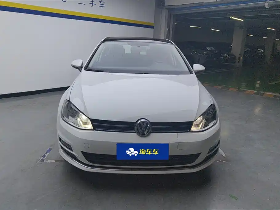 Volkswagen Golf 2016 230TSI Automatic Comfort фото 2
