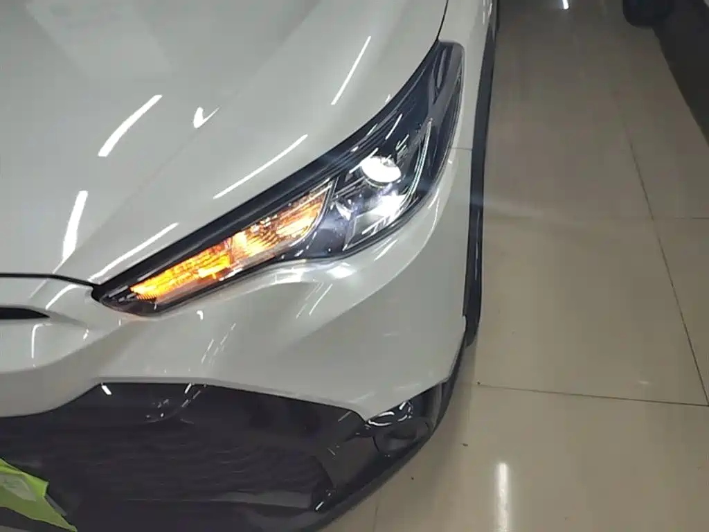 Toyota Frontlander 2024 2.0L Smart Hybrid Dual Engine Leading Edition фото 24