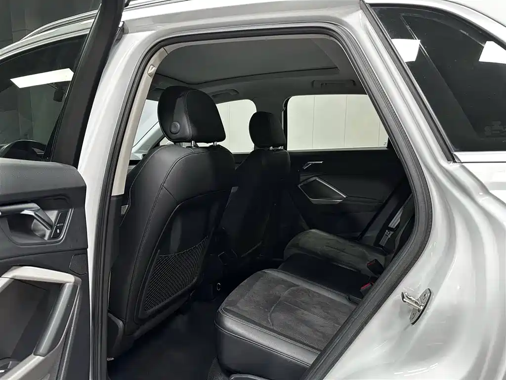 Audi Q3 2022 35 TFSI Fashion Dynamic фото 15