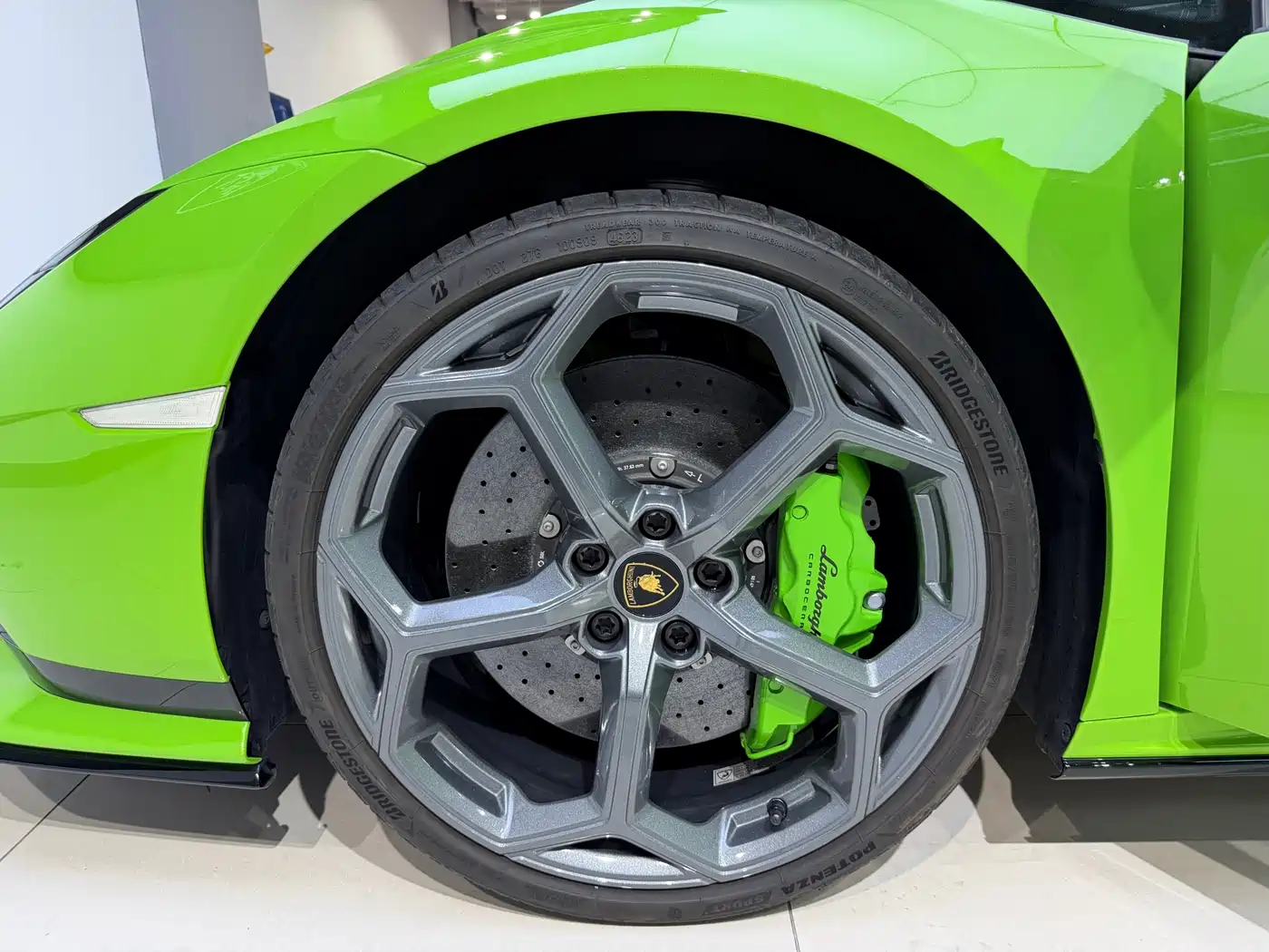 LAMBORGHINI HURACÁN
