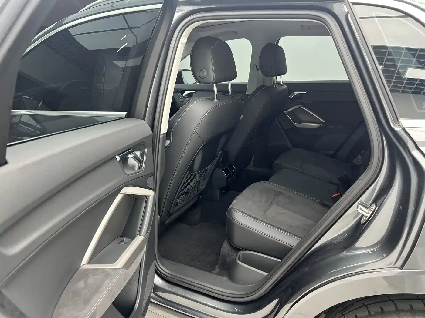 Audi Q3 2023 35 TFSI Fashion Dynamic (1.4T) фото 11