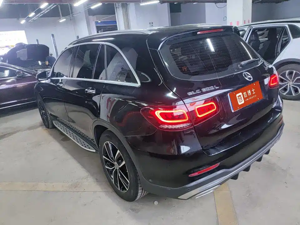 Mercedes-Benz GLC 2021 GLC 300 L 4MATIC Sporty фото 5