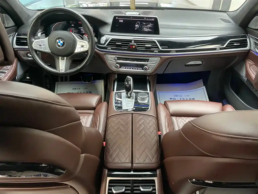 BMW 7 Series 2019 Facelift 740Li xDrive Executive M Sport Package фото 16
