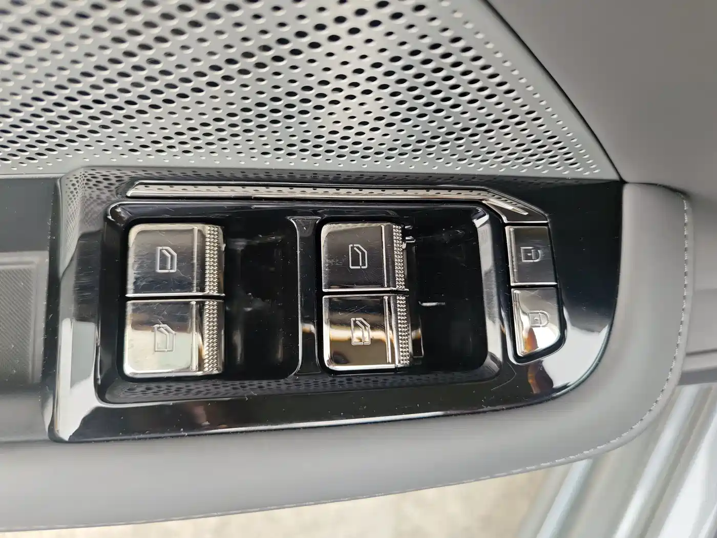 ZEEKR EXTREME KRYPTON 001