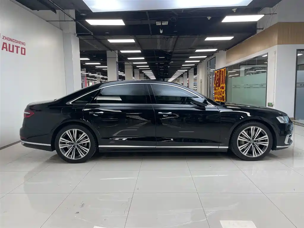 Audi A8 2019 Plus A8L 55 TFSI quattro Prestige фото 3