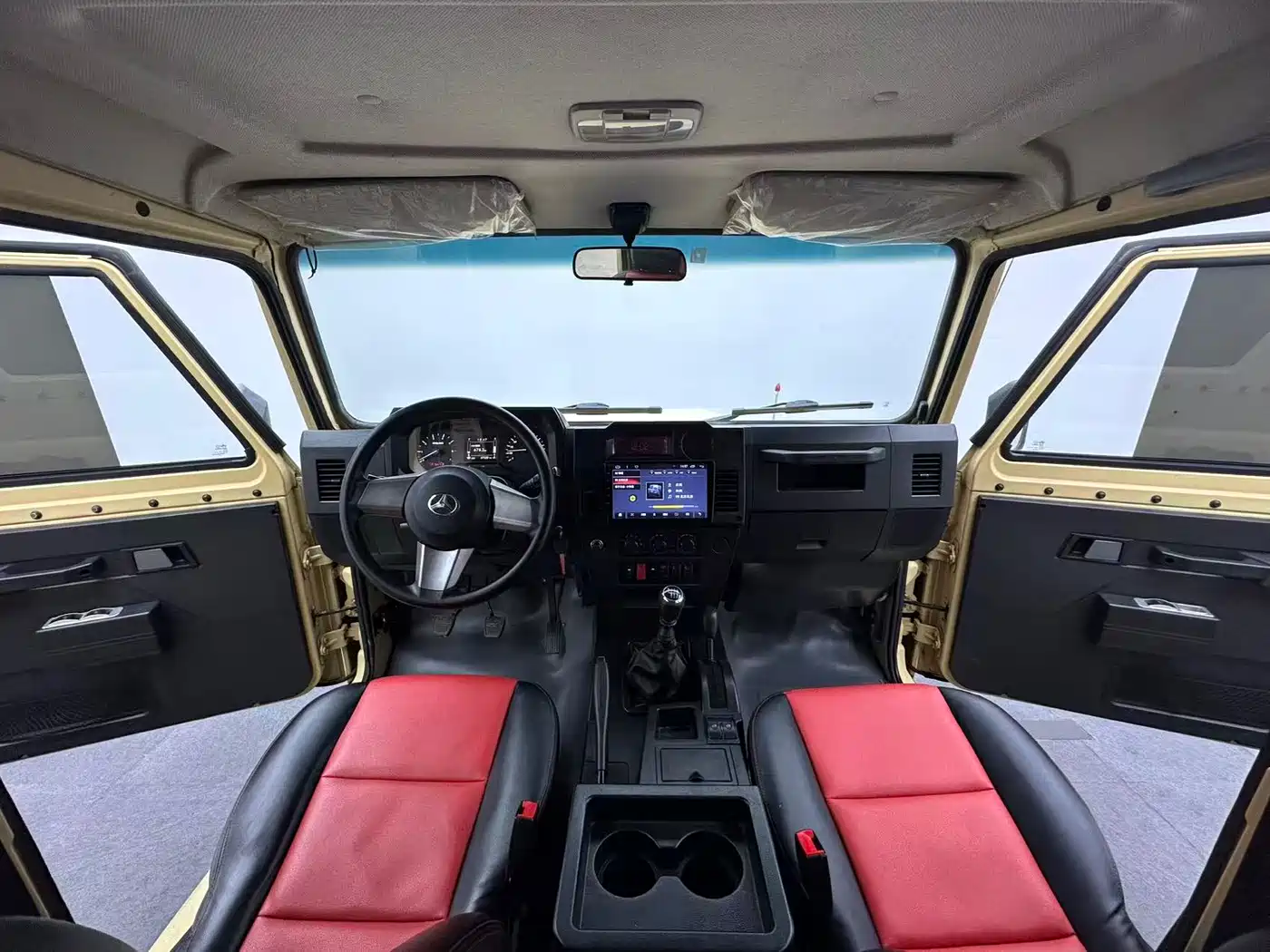 BAW (Beijing Automobile Works) 212 Classic 2020 2.4T Square Door Hardtop фото 11