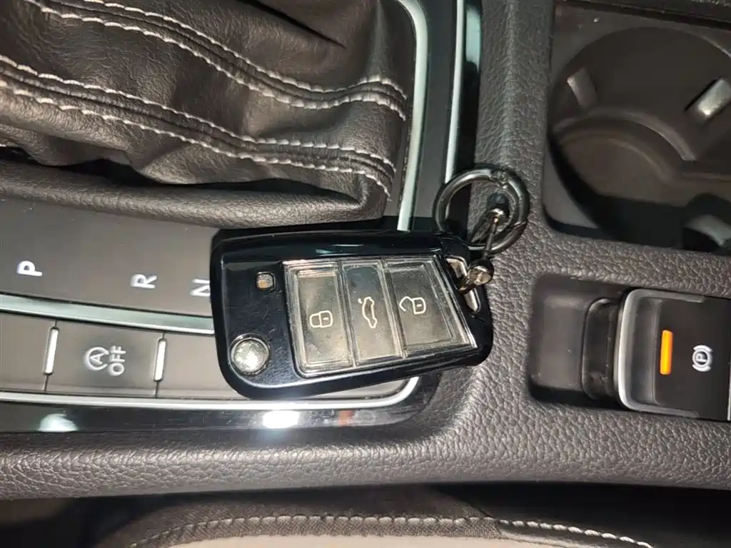 Volkswagen Golf 2020 280TSI DSG R-Line фото 9