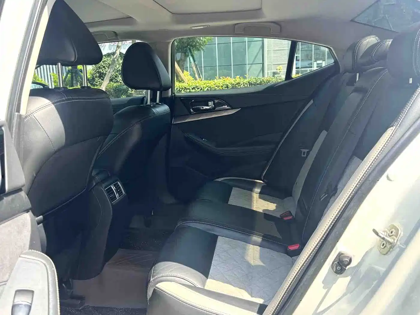 Nissan Cima 2016 2016 2.5L XV Ultimate Edition