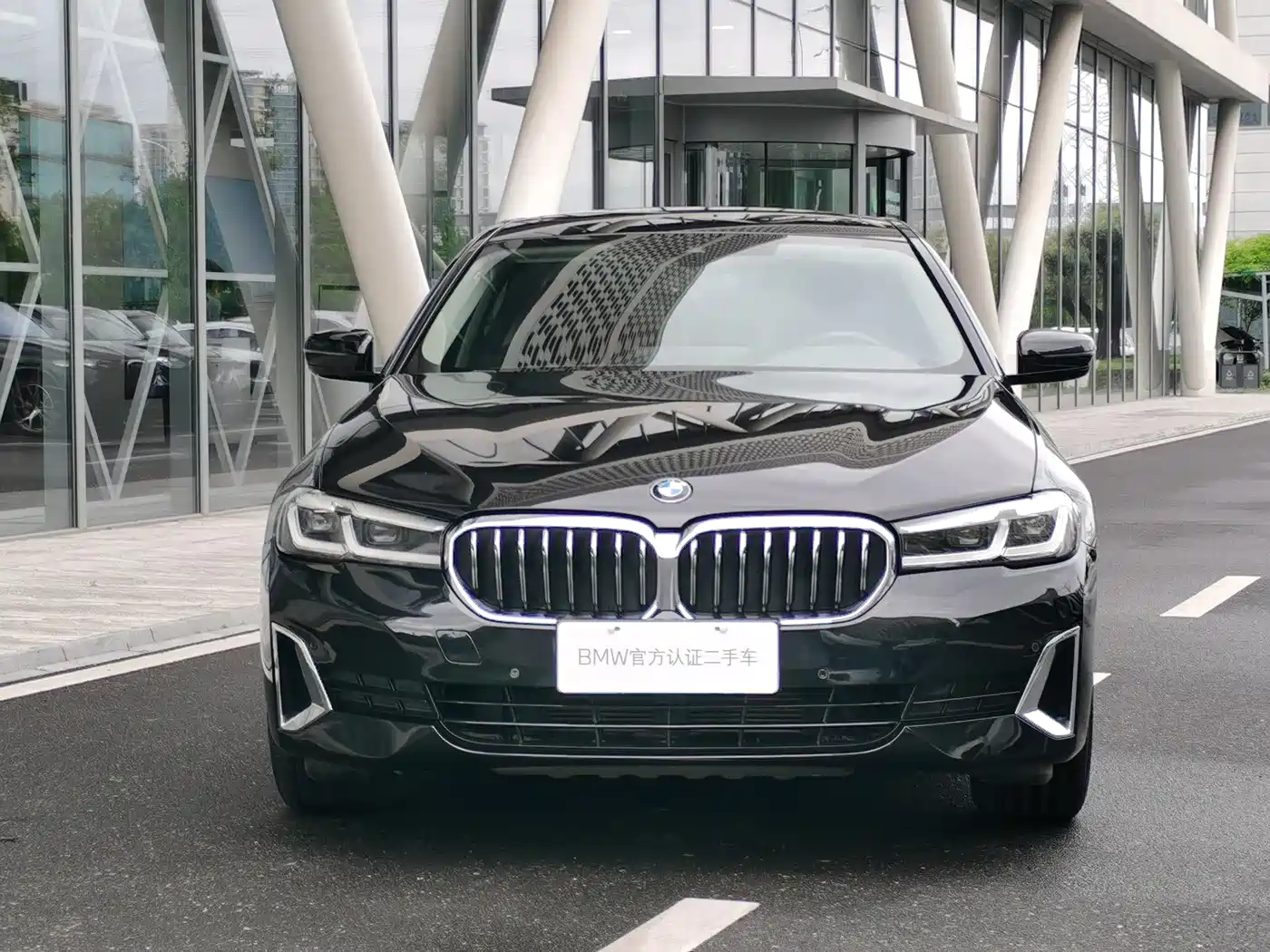 BMW 5 Series 2021 525Li Luxury Package фото 2