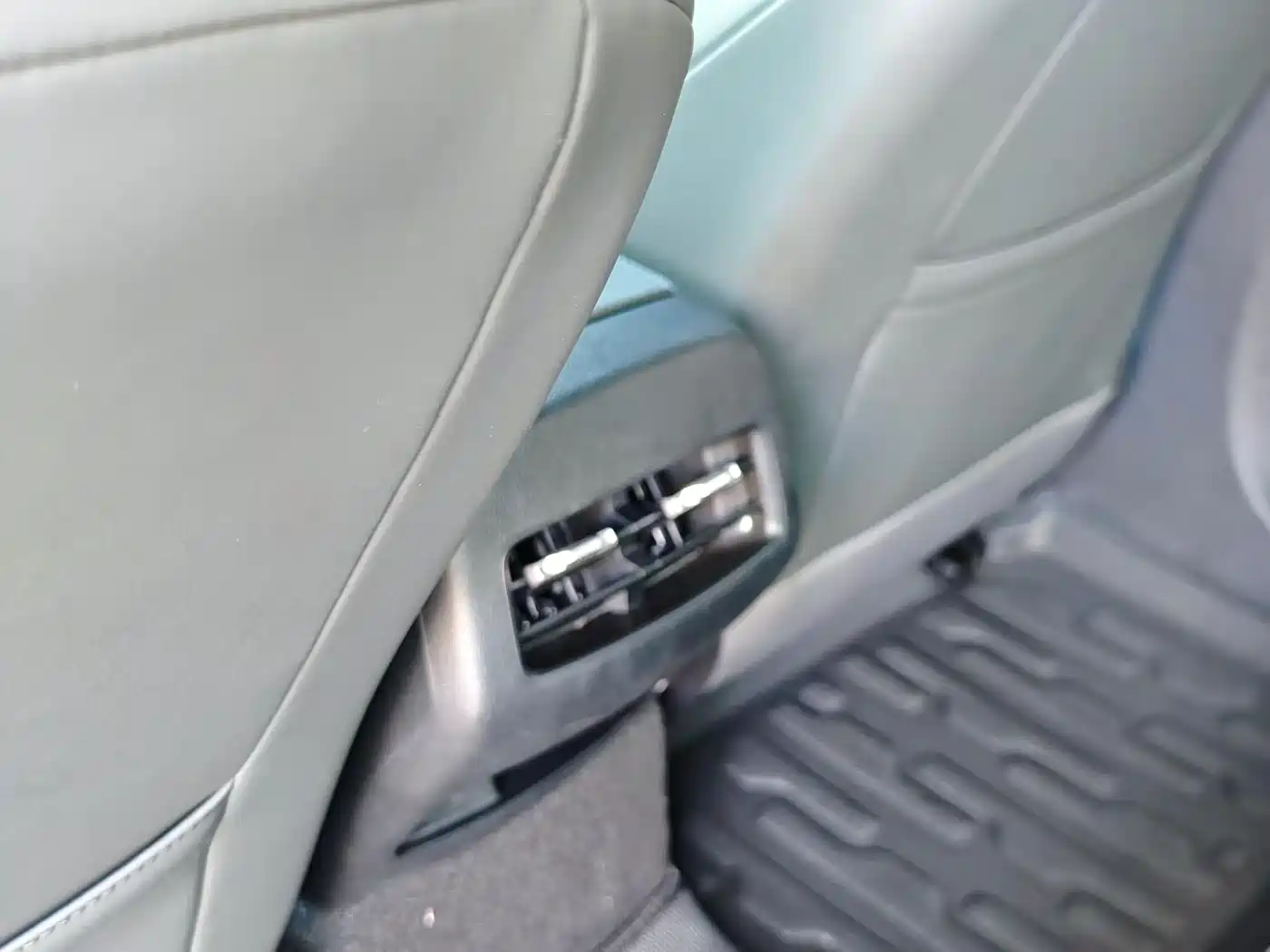 BYD Qin PLUS 2025 DM-i Smart Drive 55KM Leader фото 7