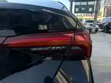 Photo 10 - Toyota Avalon