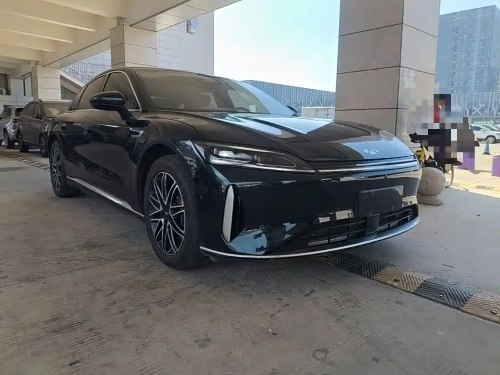 Chery Fengyun Fengyun A9L 2025 2025 Model 260 Extended Range Premium Edition