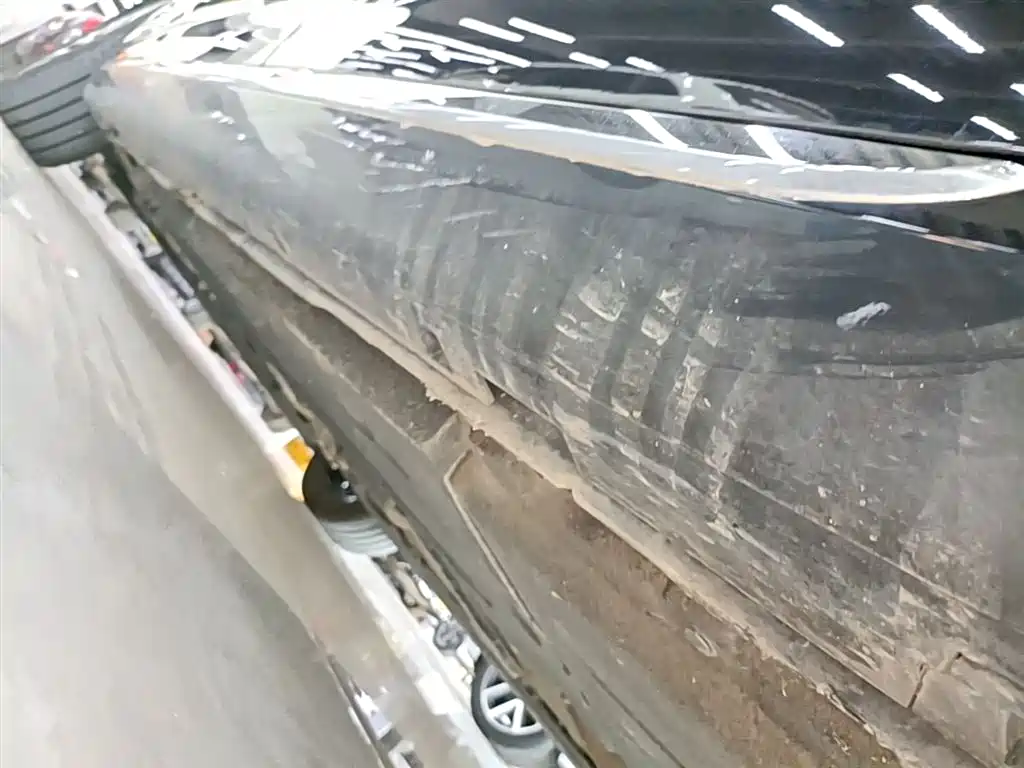Hongqi H5 2023 2.0T Auto Smart Connect Flag Comfort фото 22