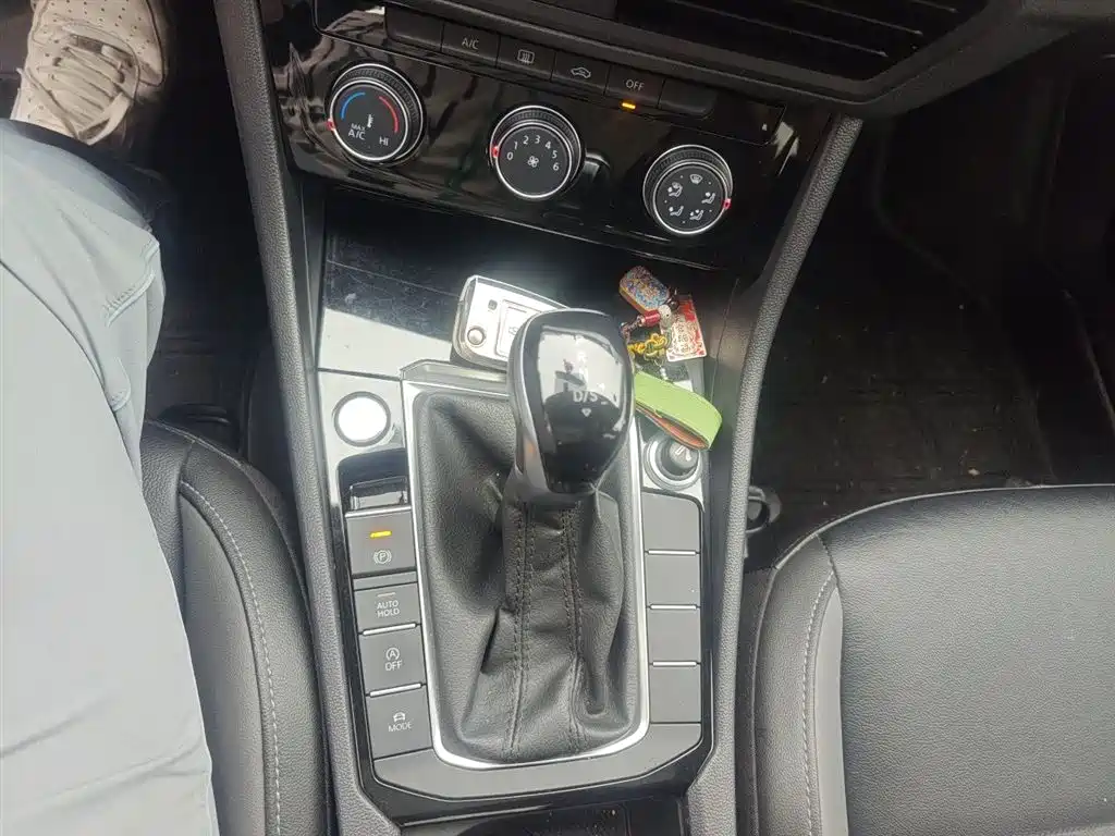 Volkswagen Sagitar 2021 280TSI DSG Comfort Smart Connect Edition фото 7