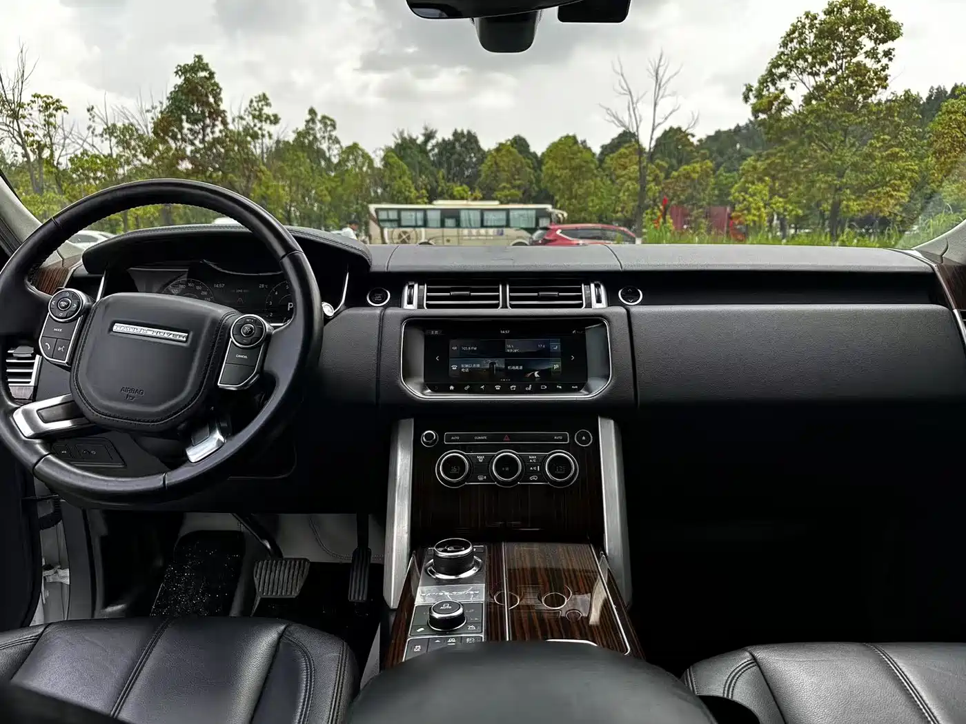 Land Rover Range Rover 2017 3.0 SC V6 Vogue фото 10