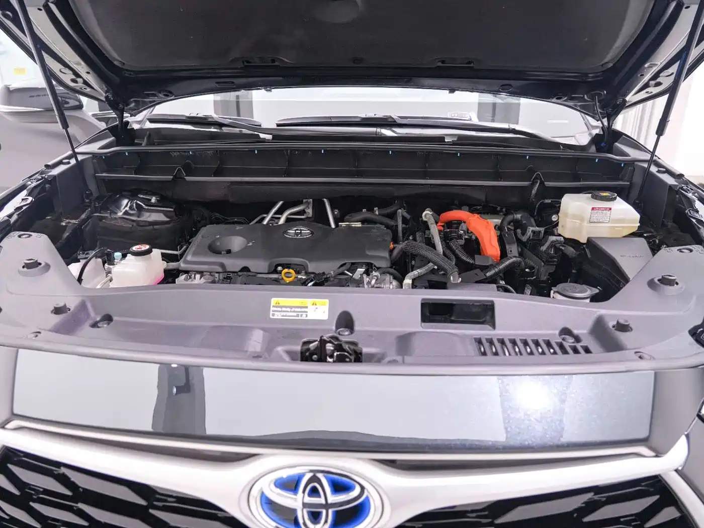 Toyota Highlander 2023 2.5L Smart Hybrid Dual Engine AWD Elite 7-Seater фото 21