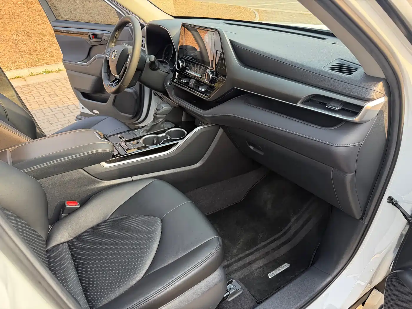 Toyota Highlander 2024 2.5L Smart Hybrid 2WD Elite 5-seater фото 20