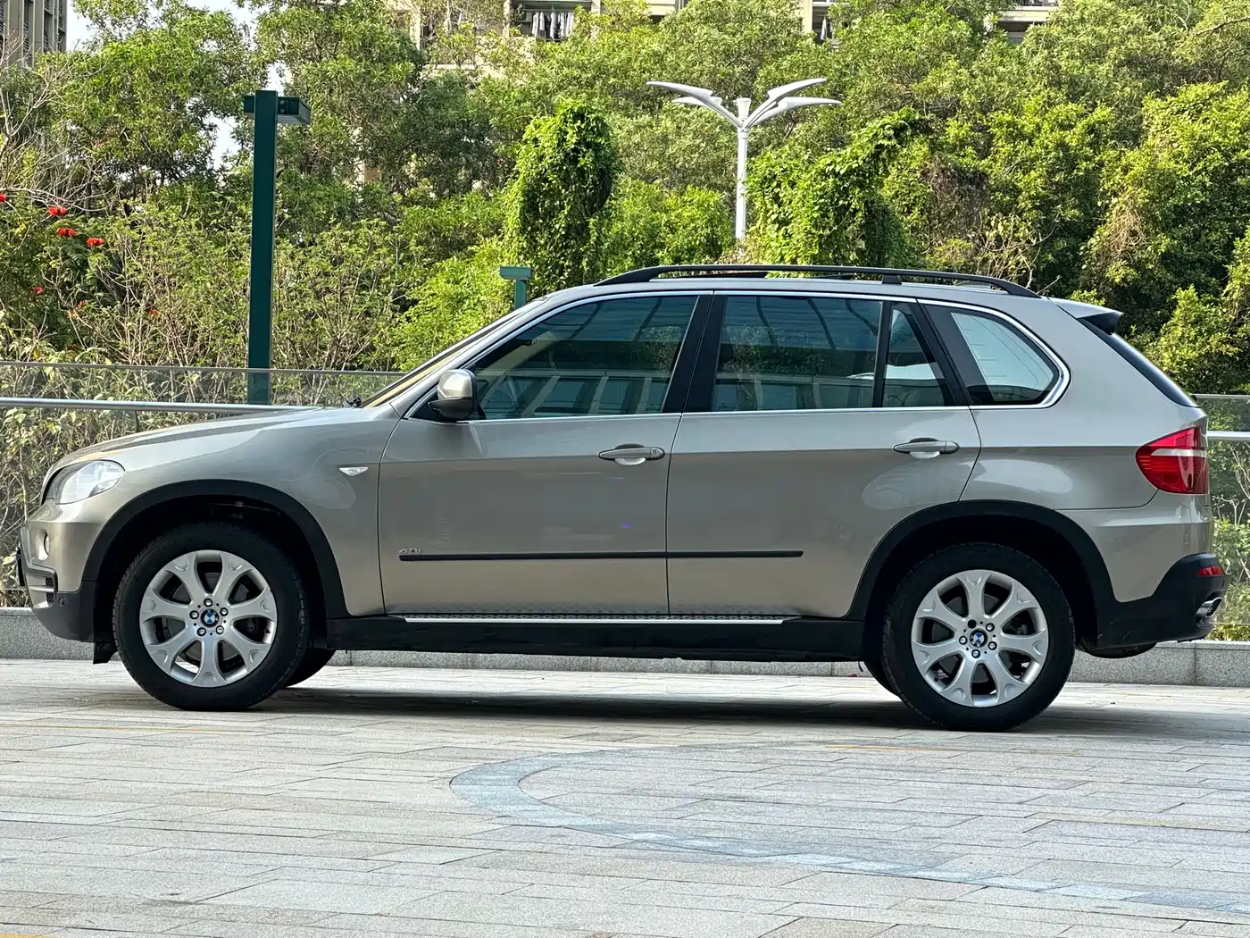 BMW X5 (Import) 2008 Model xDrive48i Luxury Type фото 7