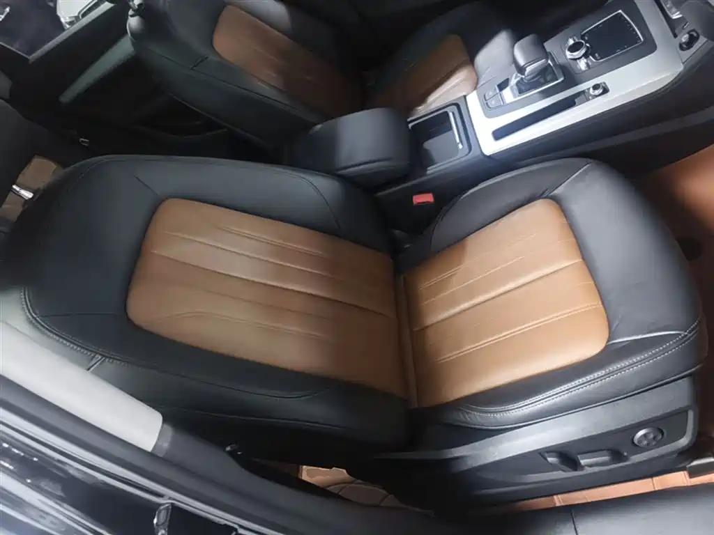 Audi Q5L 2020 Facelift 40 TFSI Honor Fashion фото 20