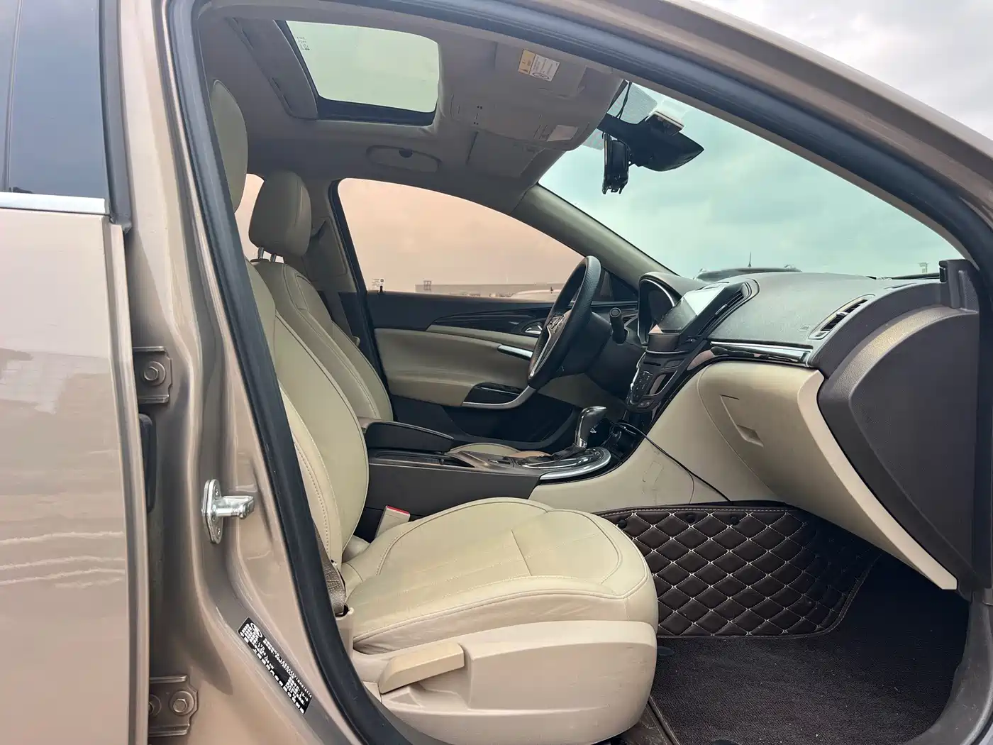 Buick Regal 2015 2.0L Elite Fashion Model фото 7