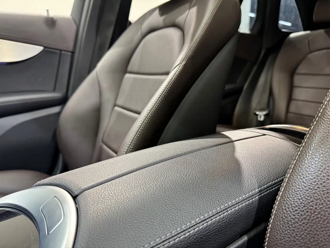 Mercedes-Benz GLC 2021 GLC 260 L 4MATIC Sporty фото 17