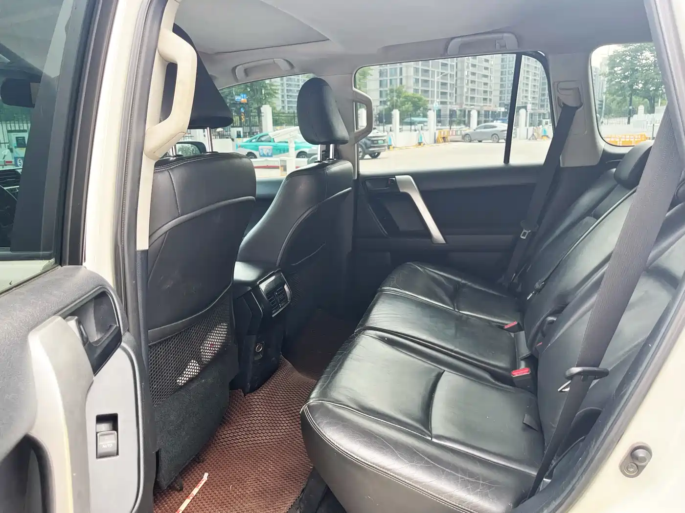 Toyota Prado (Import) 2014 2.7L Automatic Standard Edition фото 15