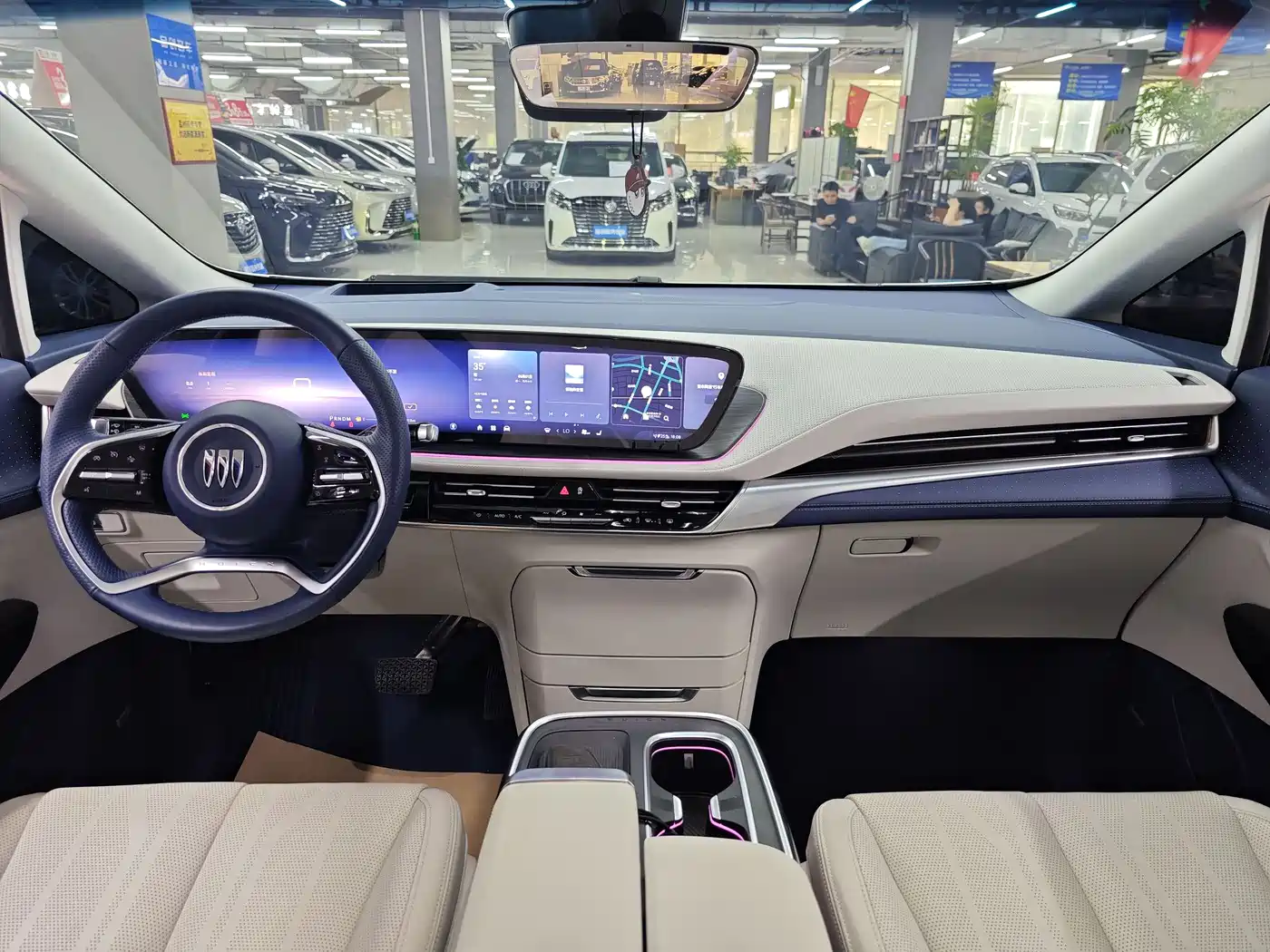 Buick Century 2023 2.0T 6-Seat World Edition фото 4