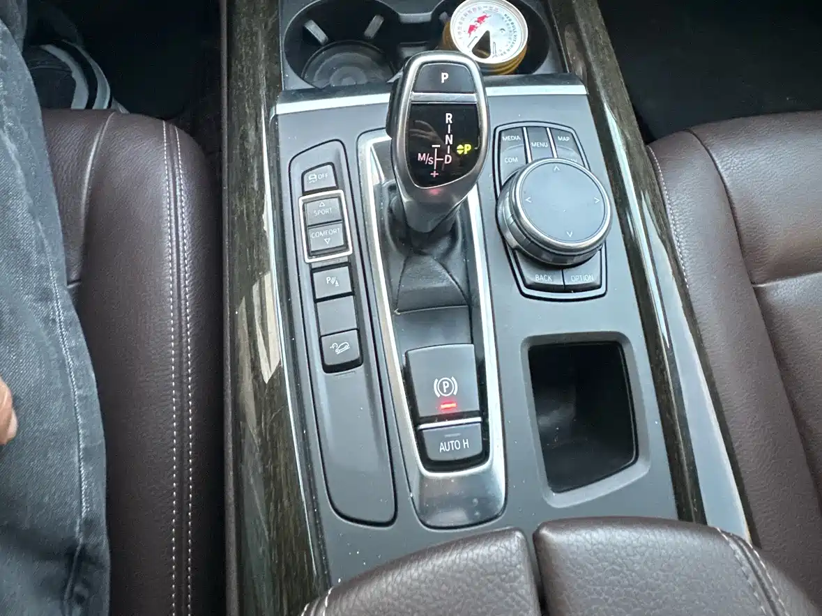 صورة 2 - BMW X5 (Import)