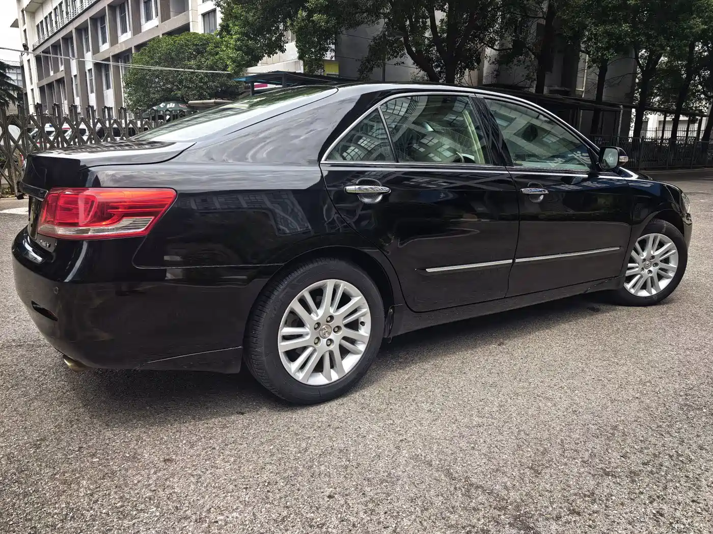 Photo 29 - Toyota Camry