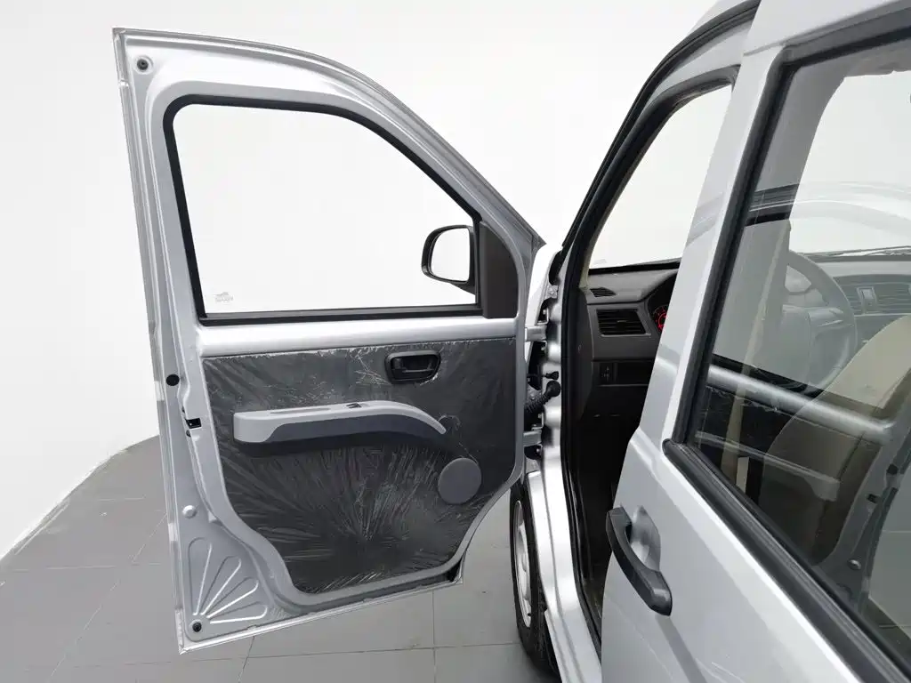 Wuling Motors Wuling Rongguang S 2024 2023 1.5L Base 5/7 Seater