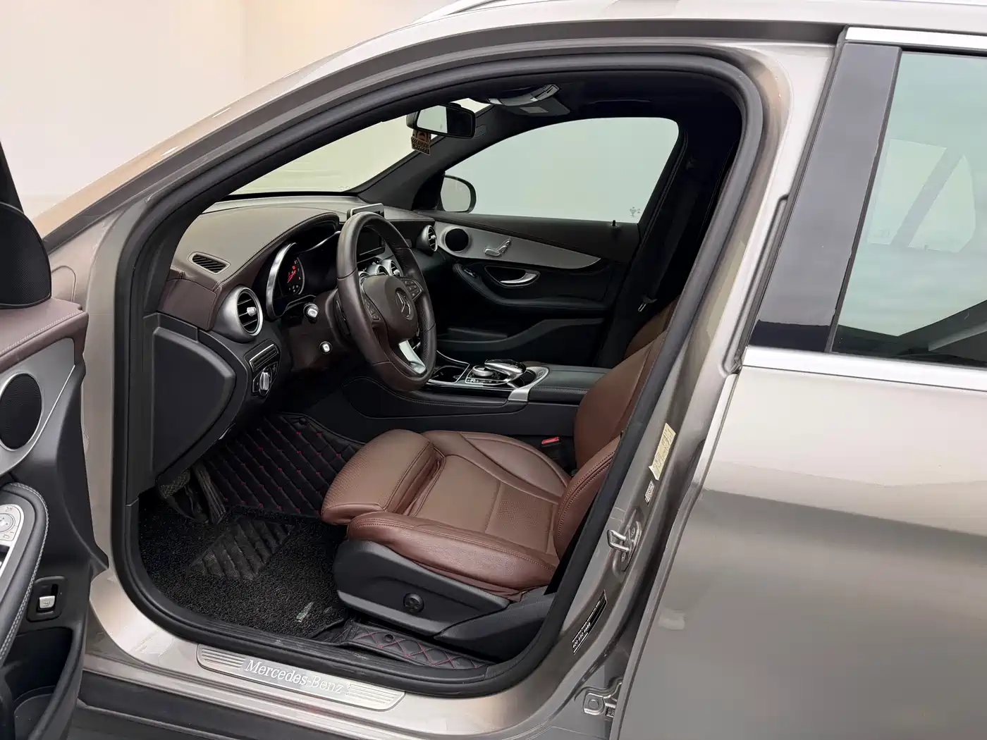 Mercedes-Benz GLC 2019 Model GLC 200 L 4MATIC фото 10