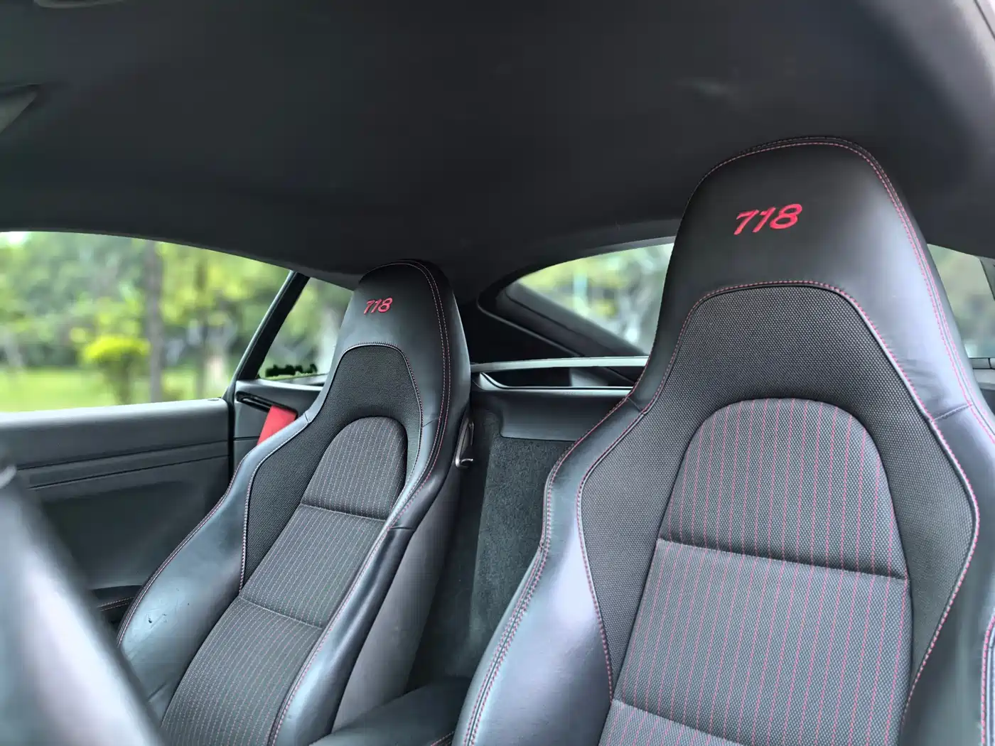 Porsche 718 2019 Cayman T 2.0T фото 11