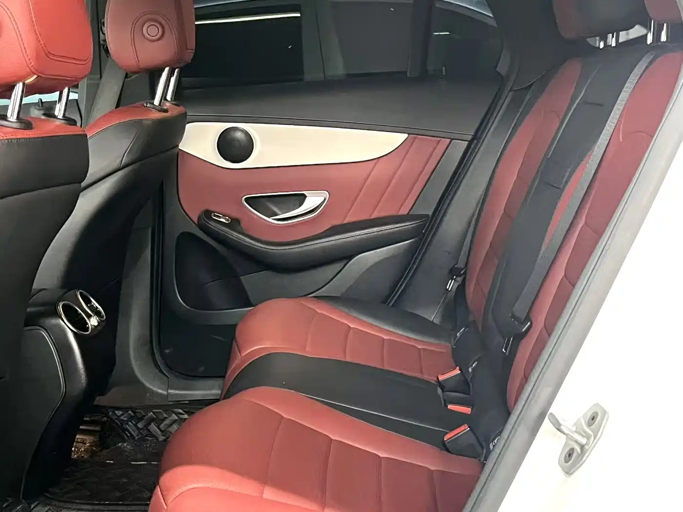 Mercedes-Benz GLC 2022 Facelift GLC 260 L 4MATIC Dynamic фото 5