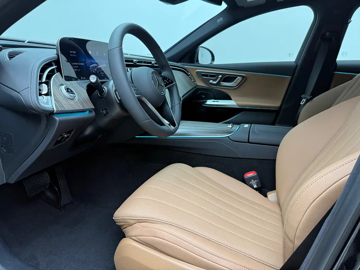 Mercedes-Benz E-Class 2025 E 300 L Fashion фото 15