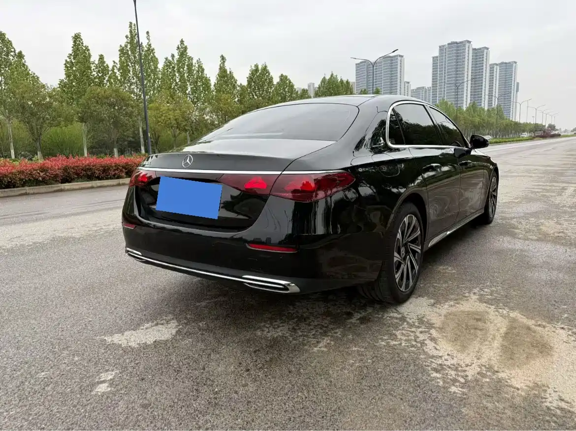 Mercedes-Benz E-Class 2024 Model E 300 L Luxury фото 7