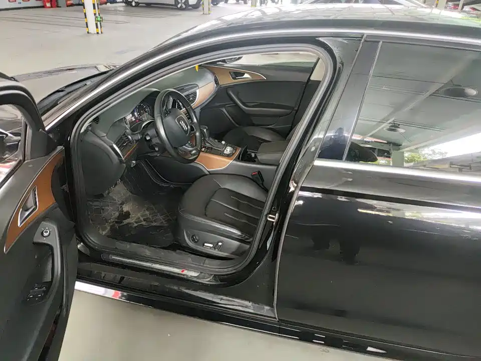 Audi A6L 2018 30th Anniversary 30 FSI Style фото 3