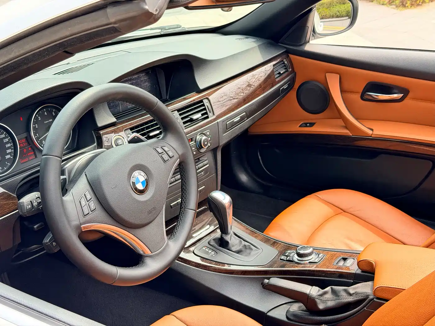 BMW 3 Series (Import) 2011 330i Convertible Coupe фото 5