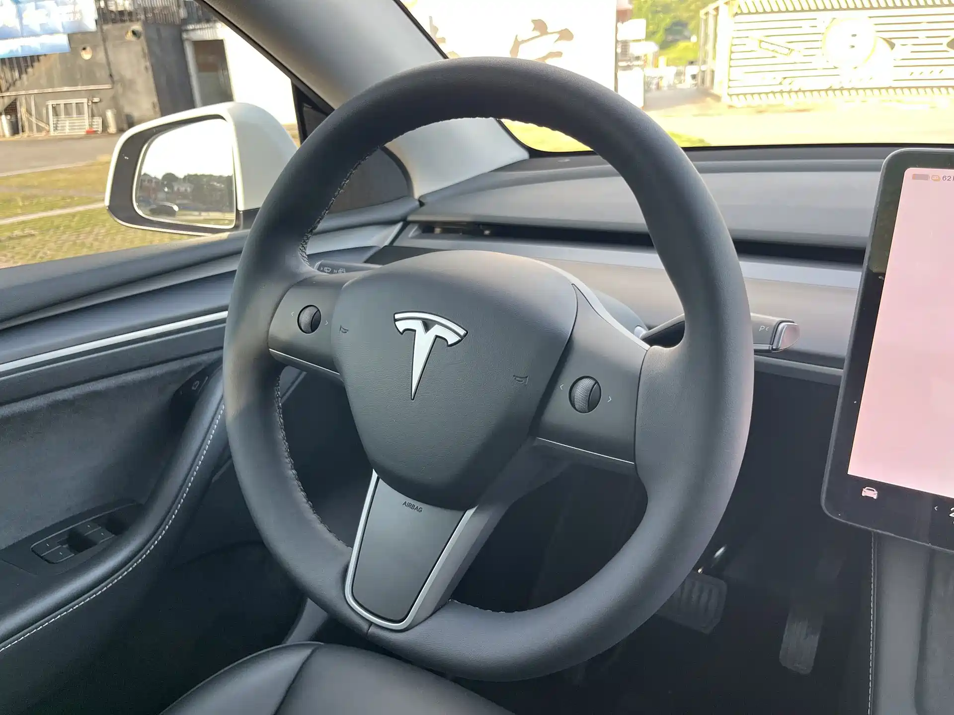 Фото 12 - Tesla Model Y