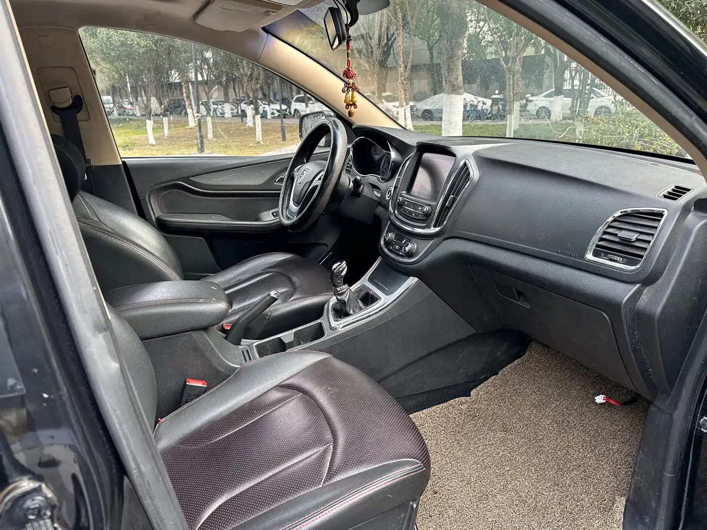Baojun 560 2016 2015 1.8L Manual Luxury