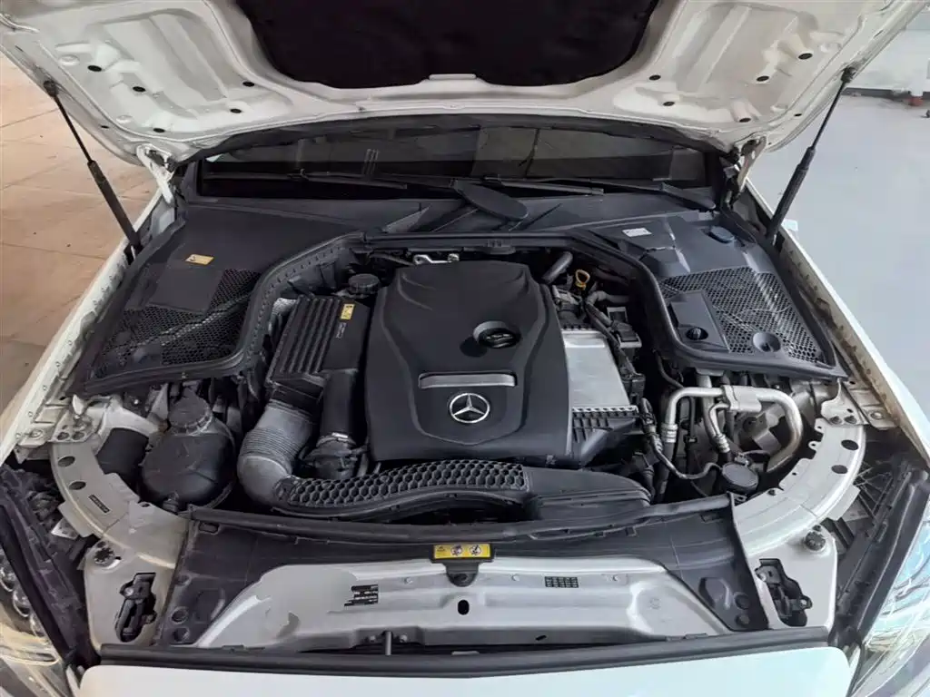 Mercedes-Benz C-Class 2015 Facelift C 200 L Sport фото 20