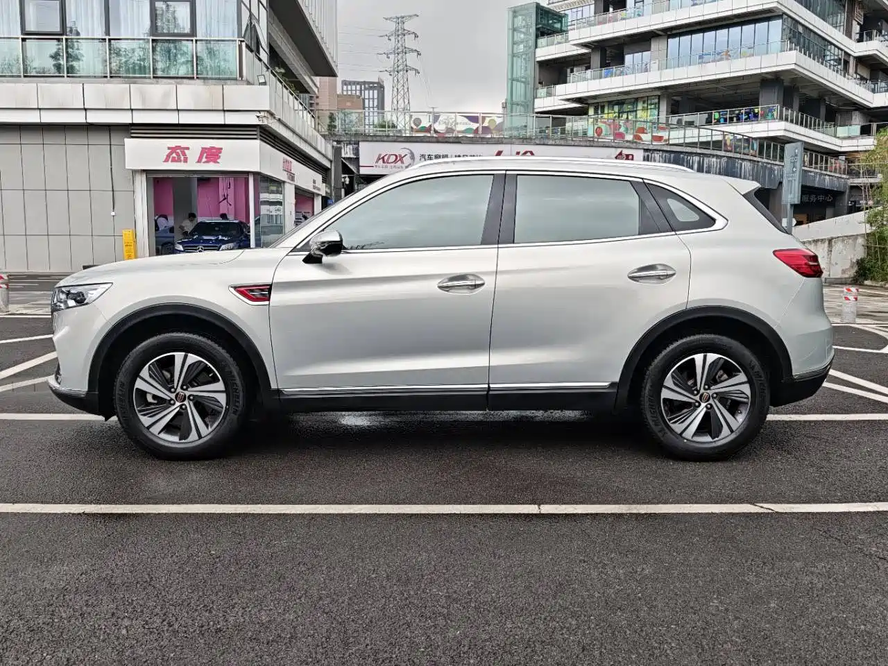 Hongqi HS5 2019 2.0T Smart Connect Enjoy Edition фото 5