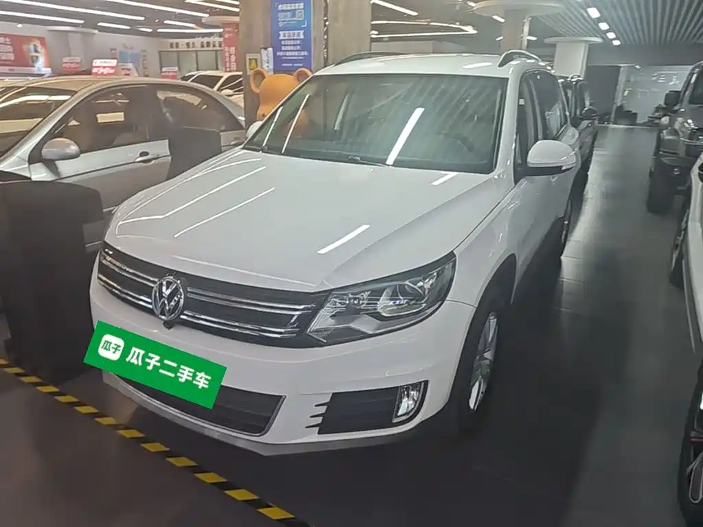 Volkswagen Tiguan 2015 1.8TSI Automatic 2WD Trendline фото 2