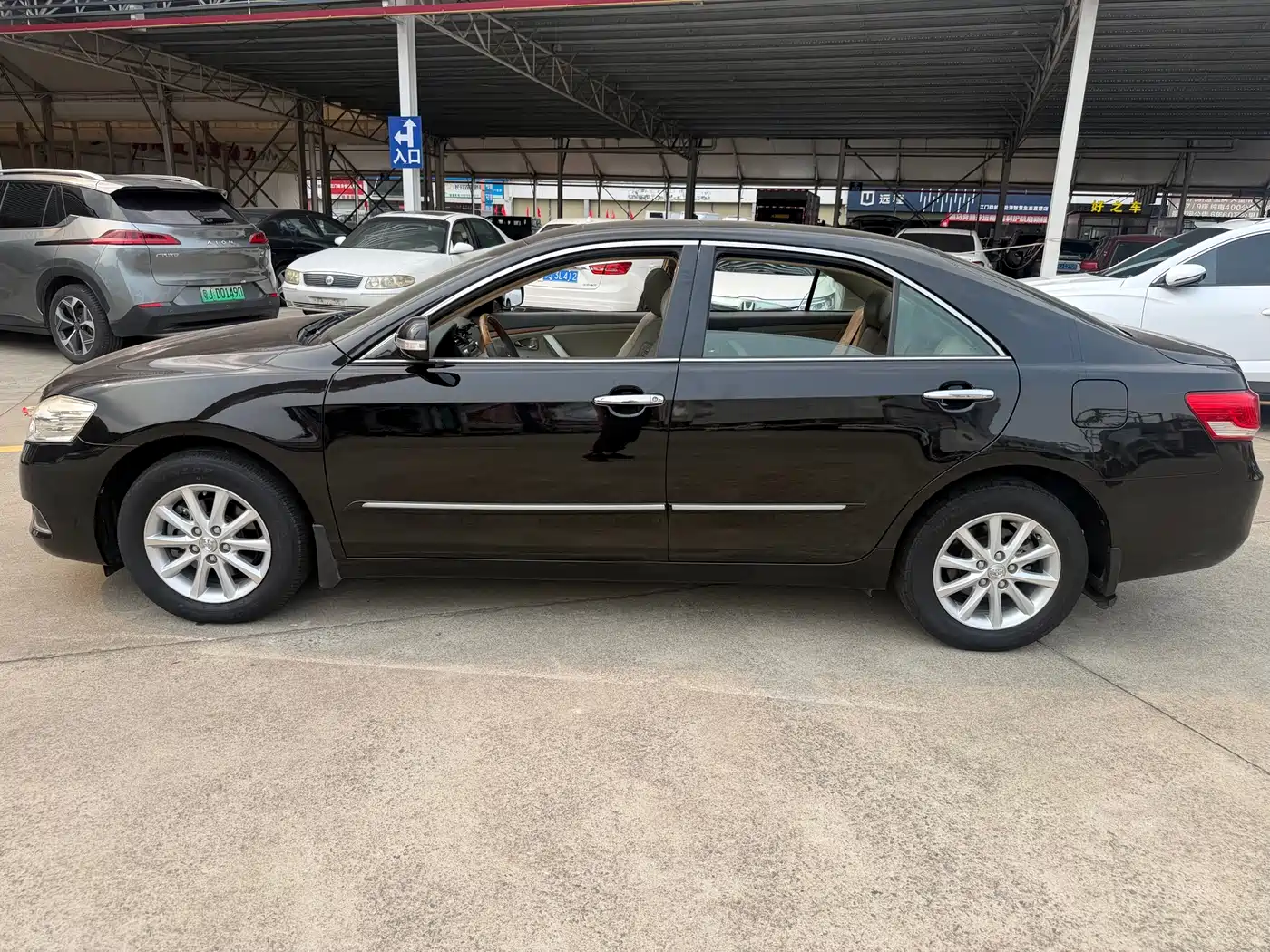 Toyota Camry 2013 200G Classic Luxury Edition фото 10