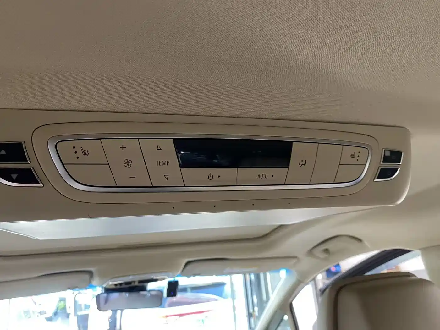 Buick GL8 2023 ES Landmaster Exclusive фото 14